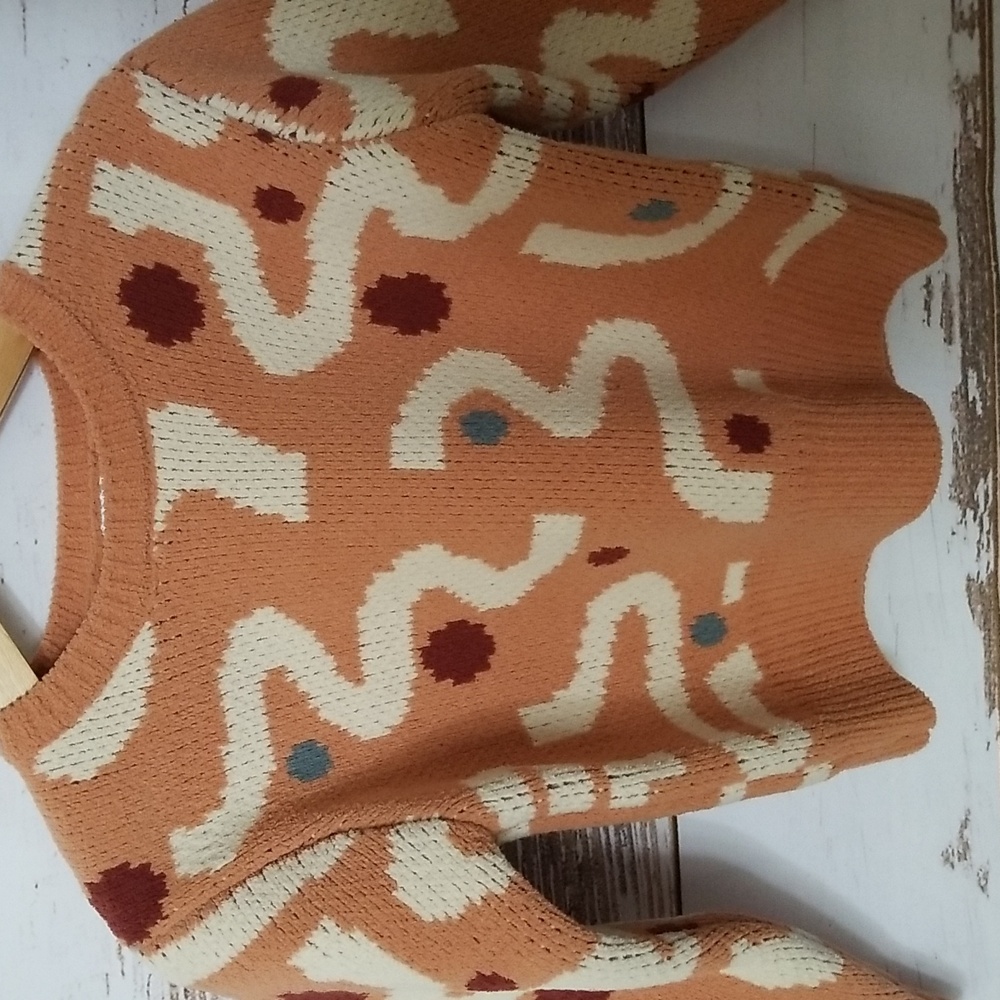 Open Edit Sweater - Picture 2 of 9